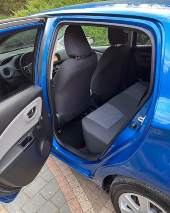 Toyota Yaris cena 39700 przebieg: 153000, rok produkcji 2015 z Dobrzyń nad Wisłą małe 379